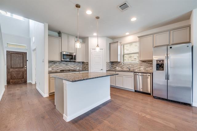Foto del edificio - 6136 Hightower St