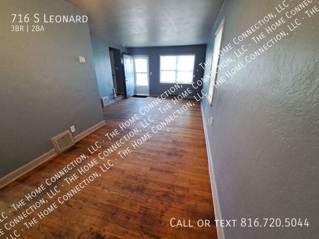 Building Photo - 716 S Leonard-