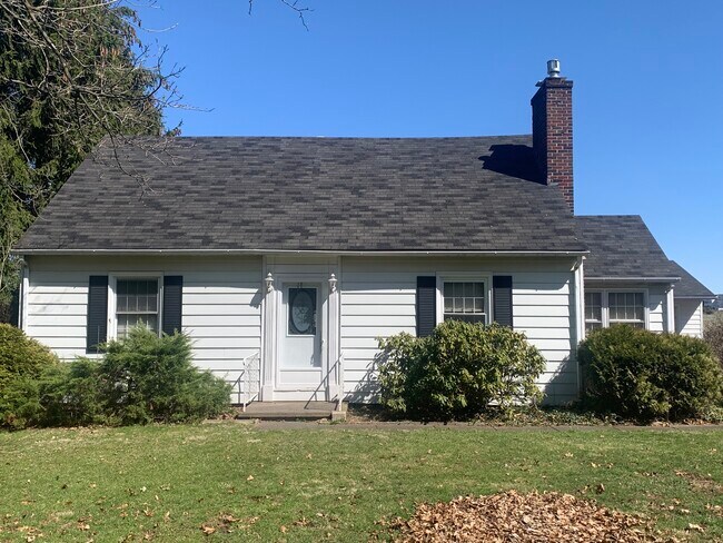 Building Photo - 4915 W Swamp Rd