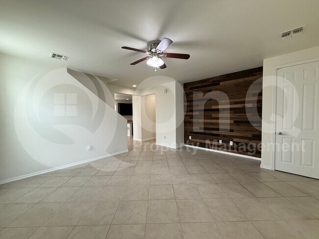 Building Photo - 12437 N Starthroat Dr