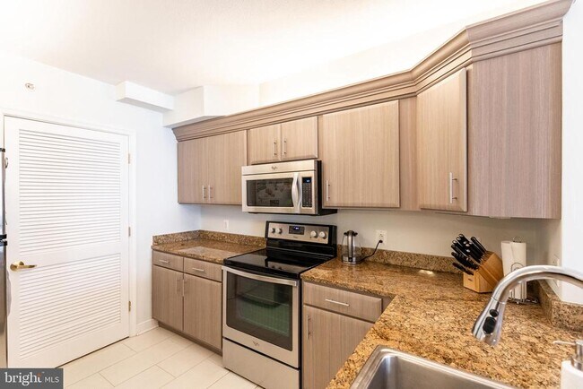 Foto del edificio - 616 E St NW