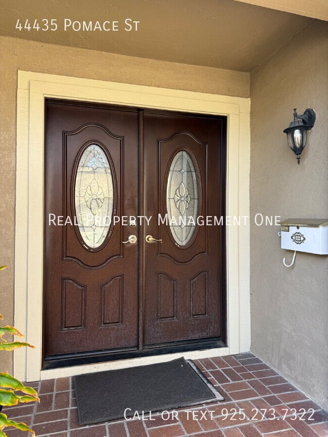 Photo - 44435 Pomace St House