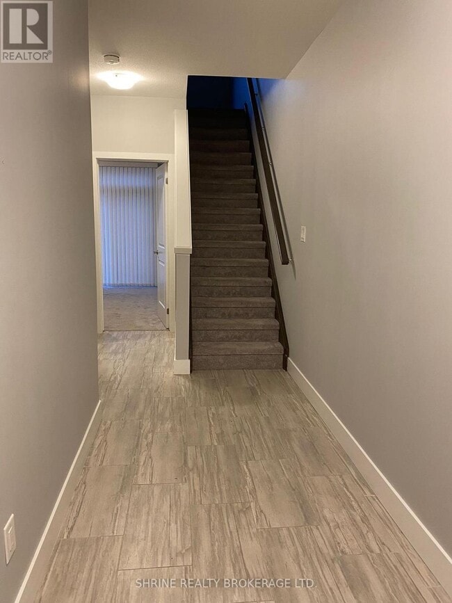 Building Photo - 2070 Meadowgate Blvd