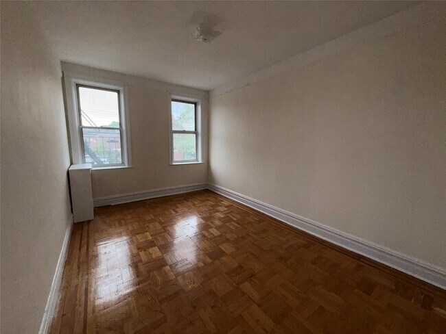 Foto del edificio - 1114 Neill Ave