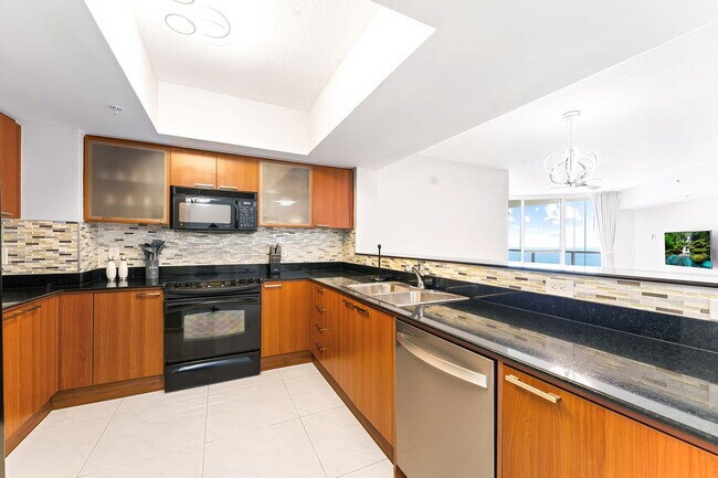 Foto del edificio - 16699 Collins Ave