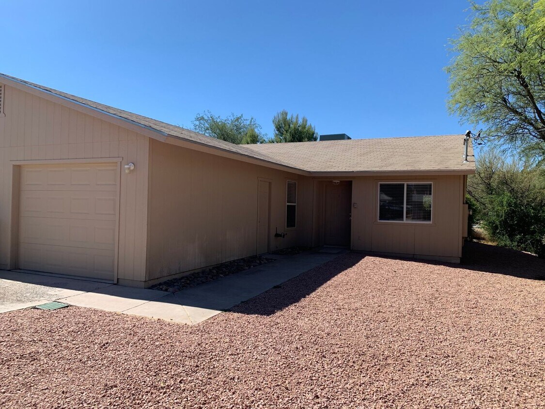 4203 Commercial Way, Lake Montezuma, AZ 86335 House Rental in Lake