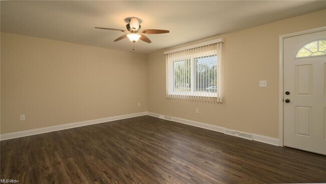 Building Photo - 14499 Ordner Dr