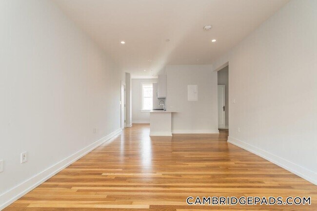 Foto del edificio - 18 Forest St