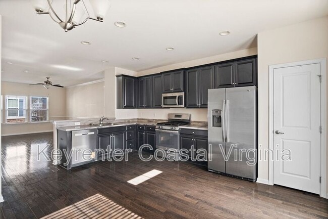 Building Photo - 516 Sloane St