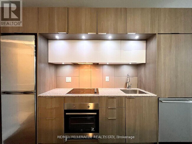 Building Photo - 55 Regent Park Blvd