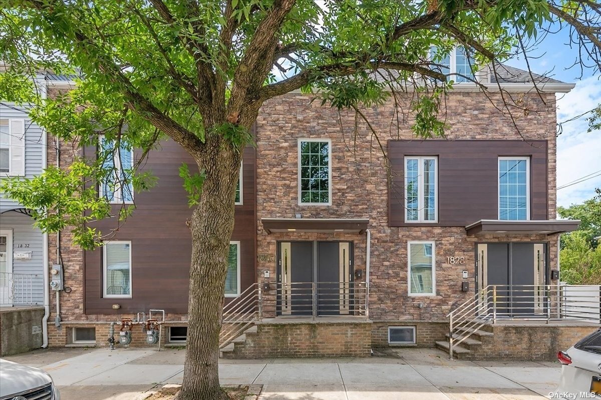 Foto principal - 18-28-28 125th St