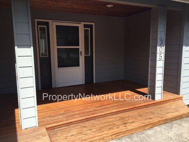 Foto del edificio - Great Troutdale 3 Bedroom Home