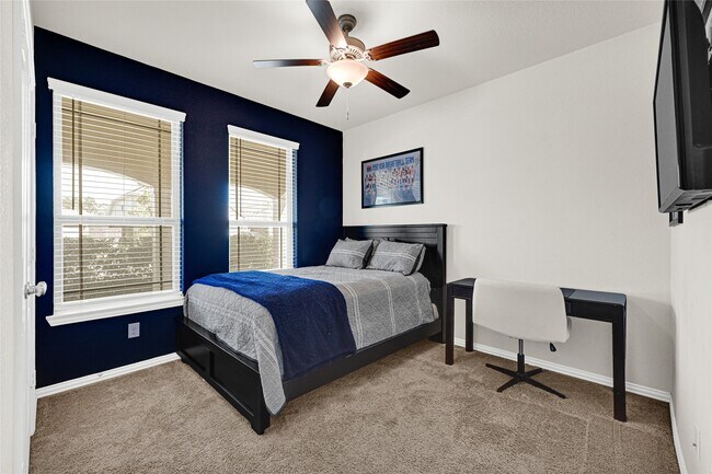 Foto del edificio - 12310 Woodnote Ln