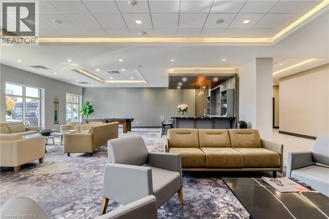 Building Photo - 152 N Park St