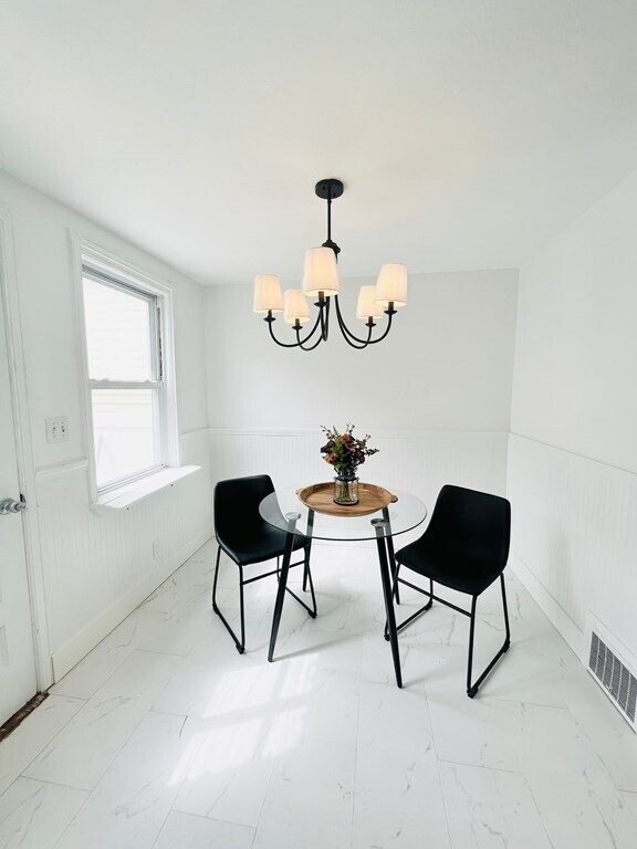 Foto del edificio - 220 Quincy Shore Dr