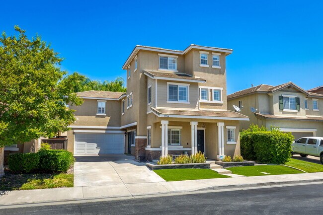 Foto del edificio - 39764 Chambray Dr