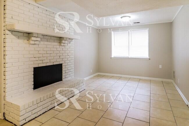 Foto del edificio - Enjoy living the good life in this 3 bedroom, 2 bathroom home