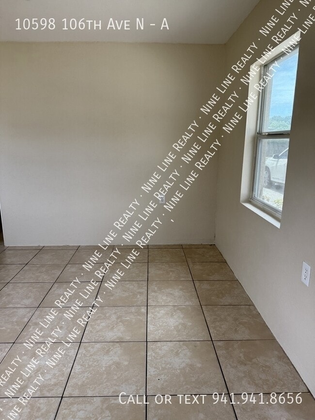 Building Photo - 10598 106th Ave N