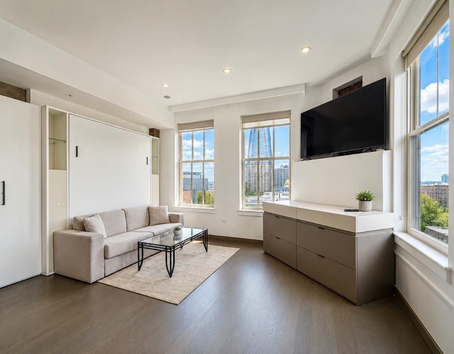 Gorgeous Views From Furnished Studio in Luxury Building - Gorgeous Views From Furnished Studio in Luxury Building