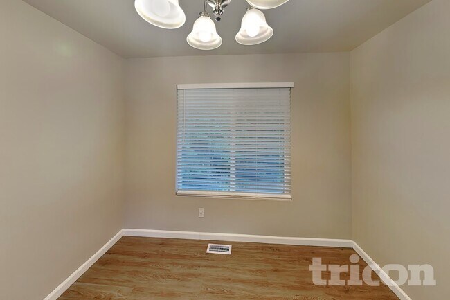 Foto del edificio - 6295 Grandridge Dr SE