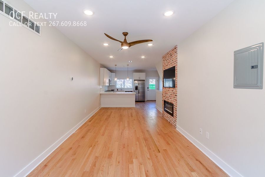 Primary Photo - Fishtown Condo with Parking