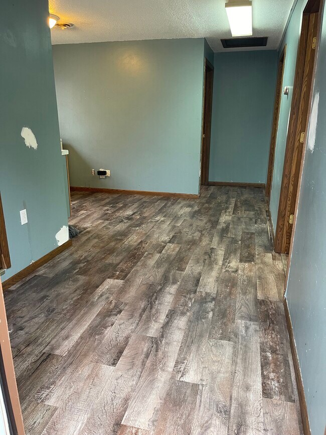 1122 S Oak Ave, Owatonna, MN 55060 House Rental in Owatonna, MN