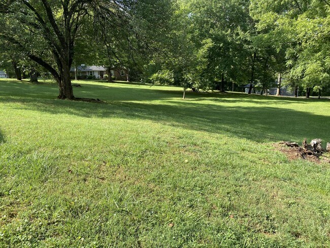 Foto del edificio - 6393 Eatons Creek Rd