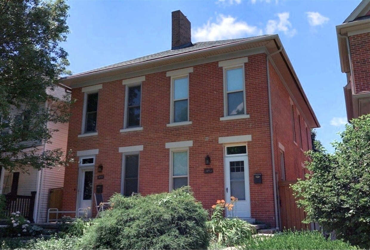Primary Photo - Harrison West 2 Bedroom