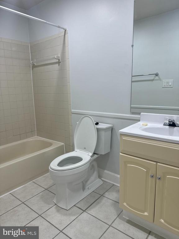 Building Photo - 9570 Hagel Cir
