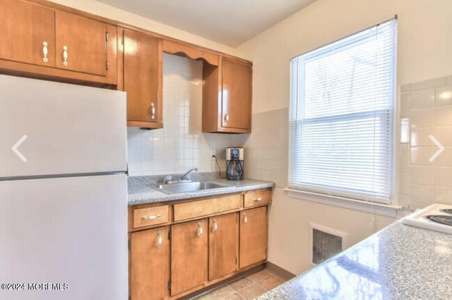 Building Photo - 1128 Borden Ave