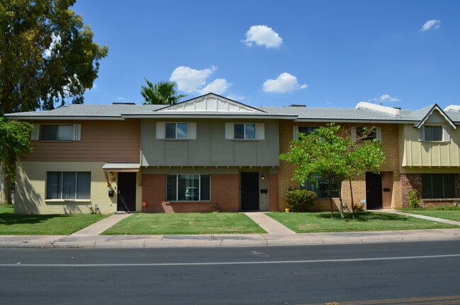 Building Photo - 12 E Hermosa Dr