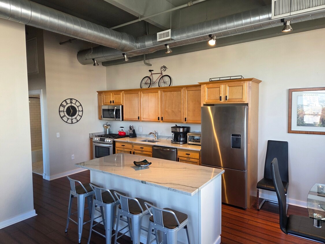 Photo - 511 N Broad St (Philadelphia, PA)