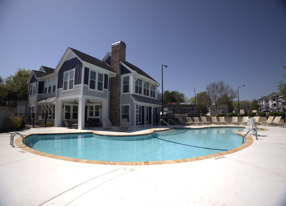Walden Station Apts - Walden Station Apts