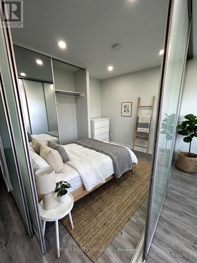 Building Photo - 15 Walmer Rd