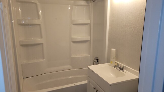 Building Photo - 409 S Madison Ave