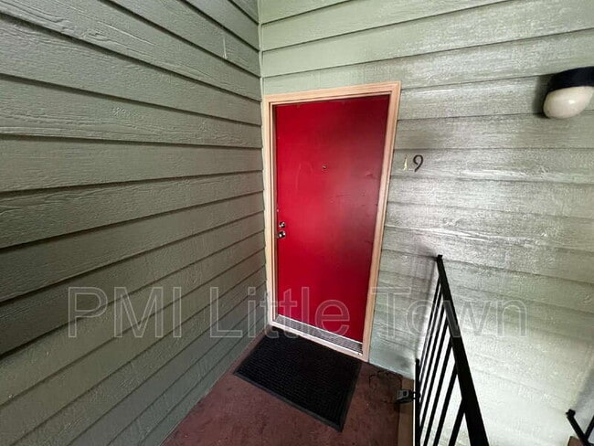 Building Photo - 4899 S Dudley St