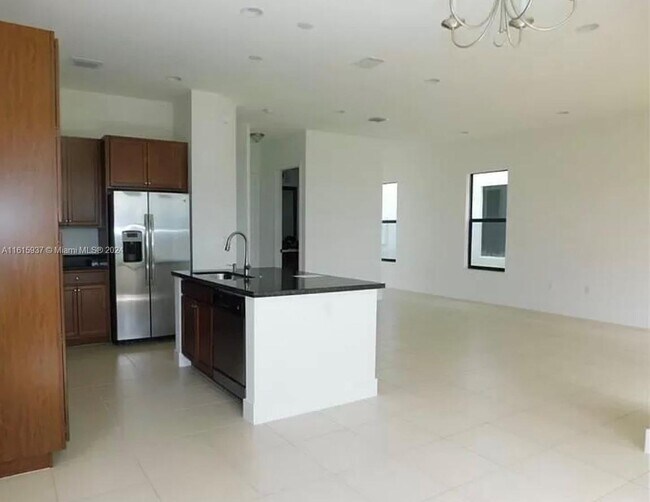 Foto del edificio - 9861 W 34th Ave