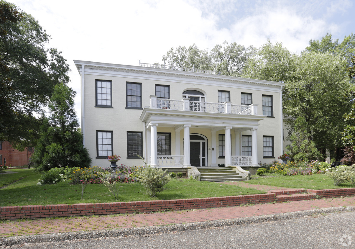 Foto principal - Residences at Gracie Mansion