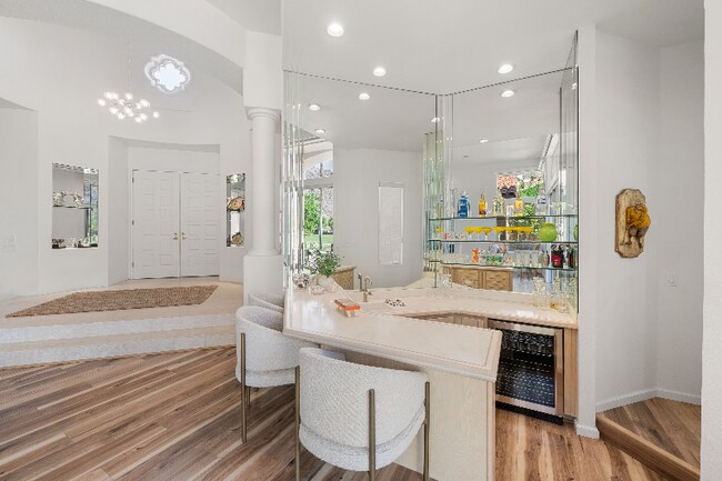 Building Photo - 54100 Riviera