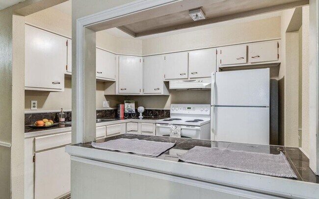 Foto del edificio - Charming 2 Bed 1 Bath Condo in Lafayette!