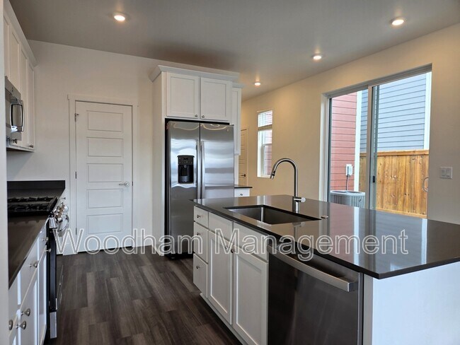 Foto del edificio - 4819 Harvest Pkwy