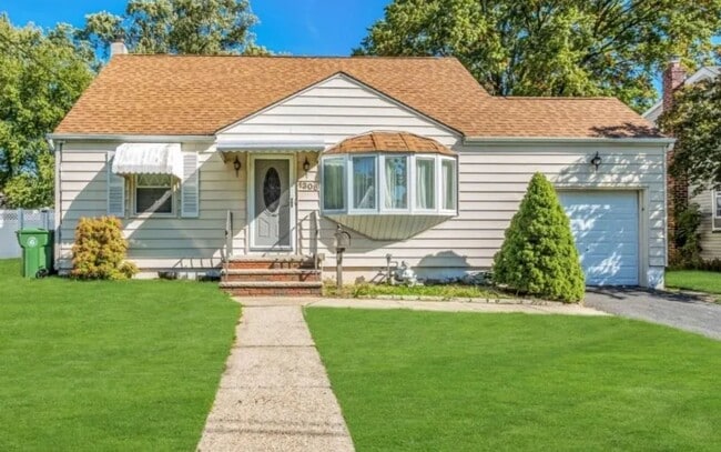 Foto del edificio - 1308 Sunnyfield Dr