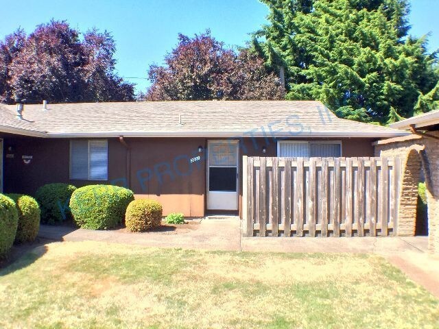 Primary Photo - 3631 SE 165th Ave