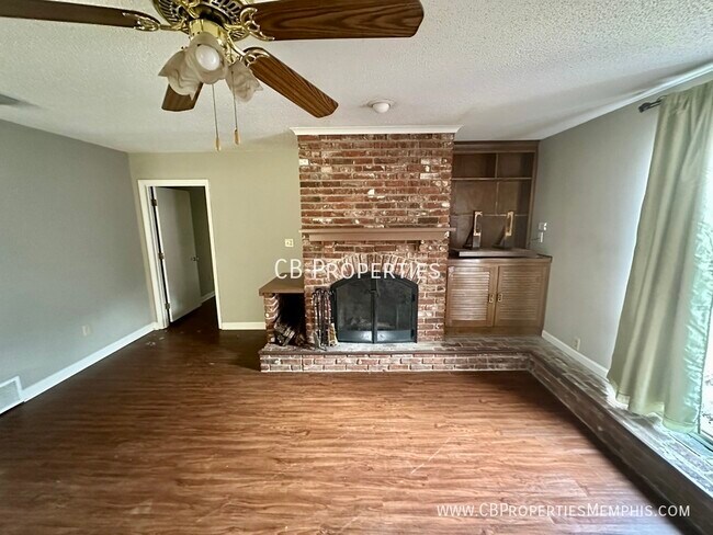 Building Photo - 5621 Barfield Rd