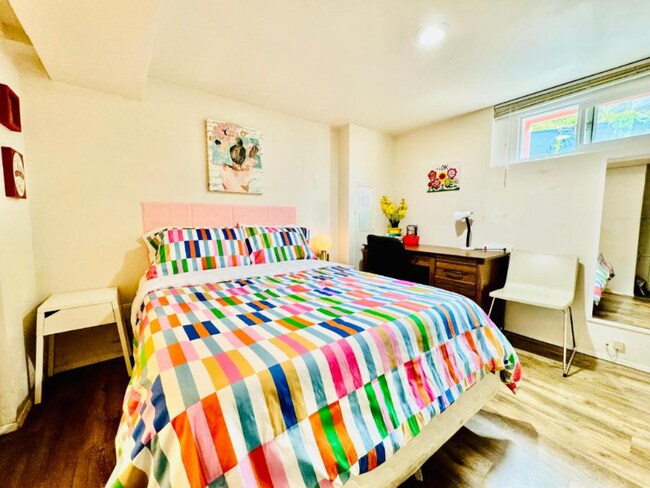 Foto del edificio - 5631 E Cornell Ave