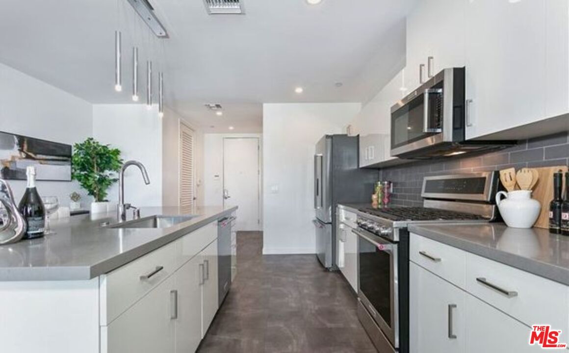 Foto principal - 4140 Glencoe Ave