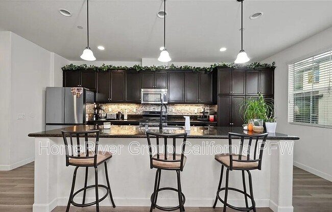 Foto del edificio - 22160 Barrington Way