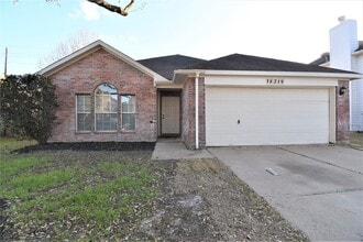 Building Photo - 18319 Forest Dew Dr