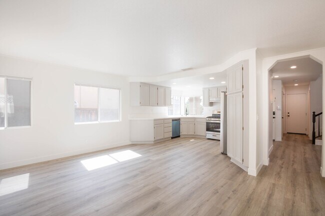 Foto del edificio - 24078 Whistling Swan Road