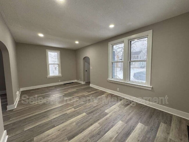 Foto del edificio - 3930 Webster St